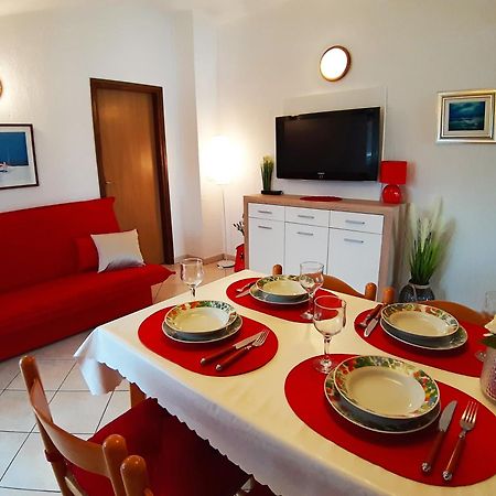 Apartments Zrinka 793 Poreč Kültér fotó